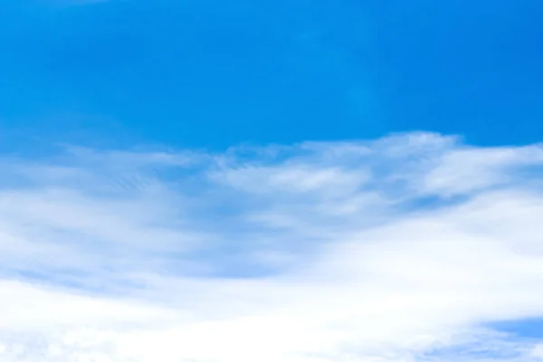 Блакитне Небо Хмарами Придатними Веб Дизайну — стокове фото