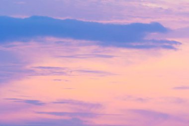  Sabah ve akşam güzel gökyüzü.