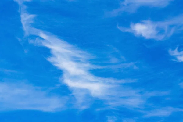 Verão Bonito Azul Céu Fundo Modelo Com Algum Espaço Para — Fotografia de Stock