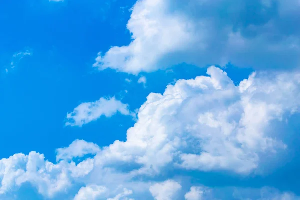 White Cloud Electronic Connection — Stock Photo, Image