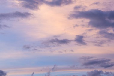  Yaratıcılık gökyüzünde bir bulut görüntüsü elde edilir.