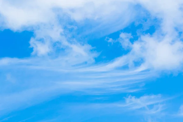 Bílá Oblaka Vypadat Animovaný Modré Obloze — Stock fotografie