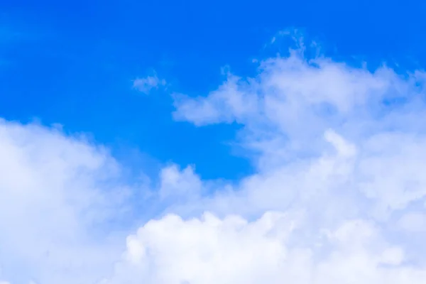 Modrá Oblačná Obloha Pozadí — Stock fotografie