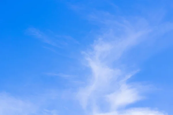 Himmelblauer Himmel Mit Kleinen Wolken Himmel — Stockfoto