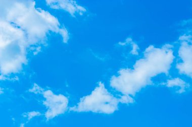 kabarık kümülüs bulutlar gökyüzü fotoğrafı.