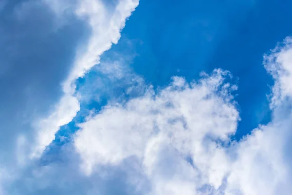 Nuvens Céu Azul Sol — Fotografia de Stock