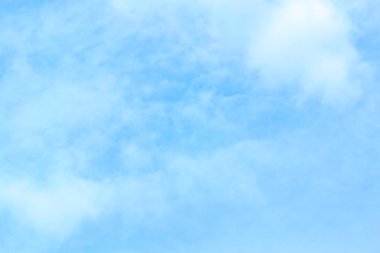  Mavi gökyüzü arka plan ile fantastik beyaz bulutlar