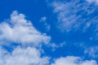  Bitcoin dijital finans dünyası içinde belgili tanımlık bulut.