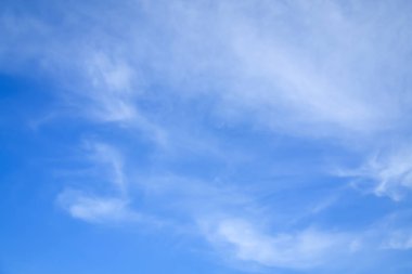 Bulutlu bir şans yaz aylarında yağmur.