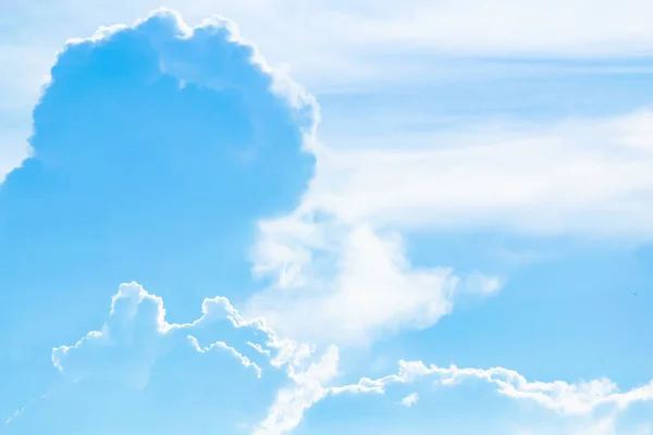 Céu Azul Nuvens Para Todos Projetos Capa Telefone Móvel — Fotografia de Stock