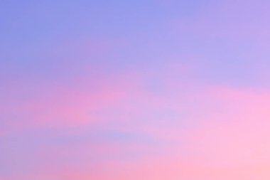 Renkli gökyüzü gördüğüm günü.