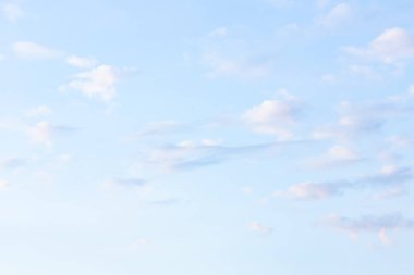 Gökyüzü her gün ve hissediyorum mutlu yolculuk.