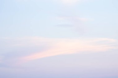 Renkli gökyüzü gördüğüm günü.