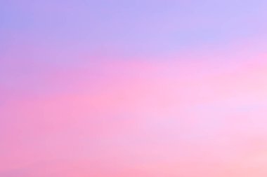 Renkli gökyüzü gördüğüm günü.