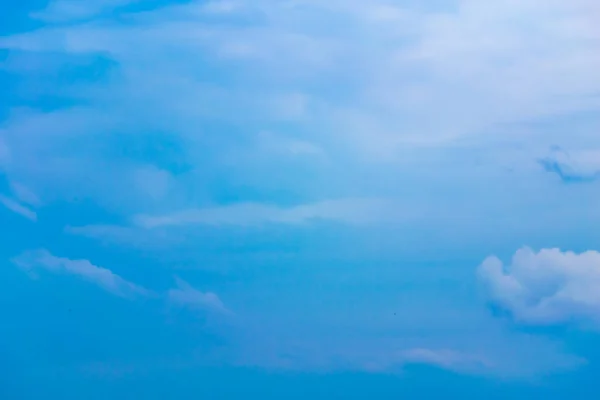 Nuvens Céu Azul — Fotografia de Stock