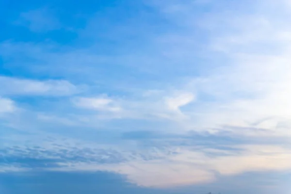 Nuvole Aria Nel Cielo Blu — Foto Stock