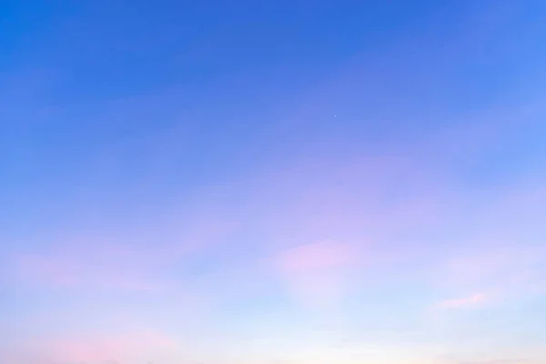 Nubes Blancas Cielo Azul Después Lluvia Para Refrescar Ojo —  Fotos de Stock