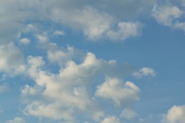  mavi gökyüzü görünümü