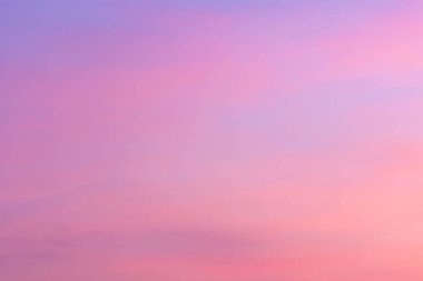 Renkli gökyüzü gördüğüm günü.