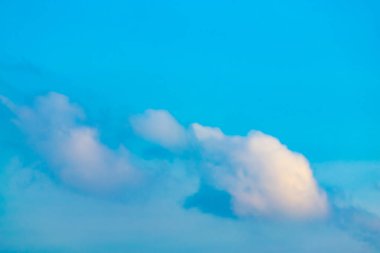 Gökyüzü her gün ve hissediyorum mutlu yolculuk Tayland.