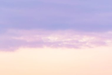 Buluta bağlanan dijital çevrimiçi ortam biçimi.