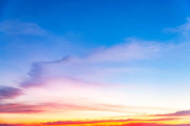  Tayland Körfezi sunrise plajda şafak parlak renkler.