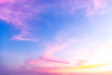 Her gün gün batımında doğadan güzel bir ışık..