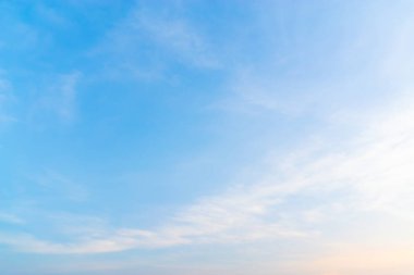 Her gün gün batımında doğadan güzel bir ışık..