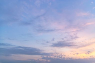 Her gün gün batımında doğadan güzel bir ışık..