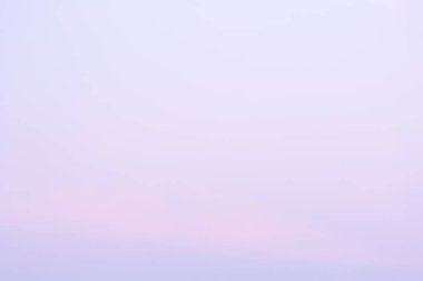 Gökyüzü görmek gün renkleri dolu ki, bu bir mucize..