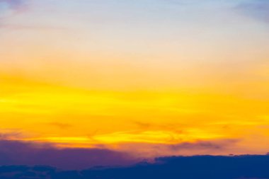 Her gün gün batımında doğadan güzel bir ışık..