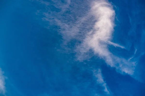 青い空に空気雲 — ストック写真