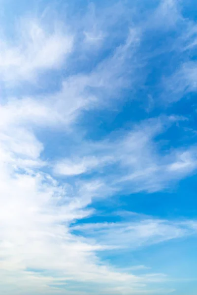 เมฆส ขาวในการเช อมต กทรอน — ภาพถ่ายสต็อก