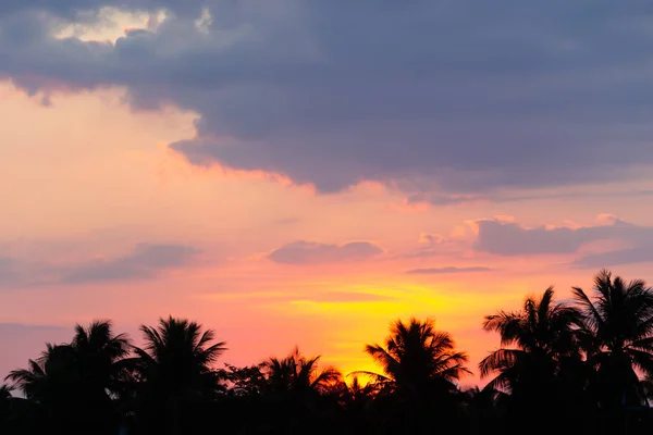 Schöner Blauer Himmel Und Weiße Wolken Wie Gemälde Von Malern — Stockfoto