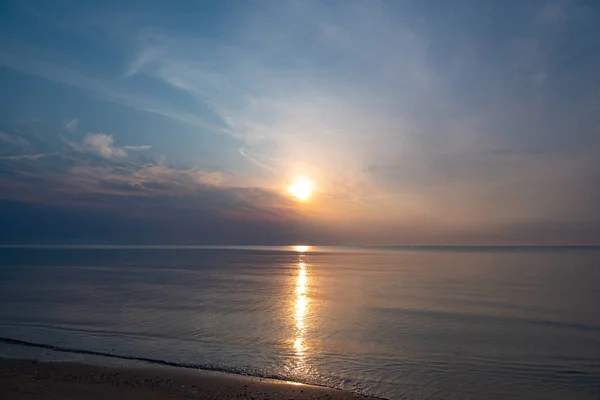 Sun Began Rise Sea Morning — Stock Photo, Image