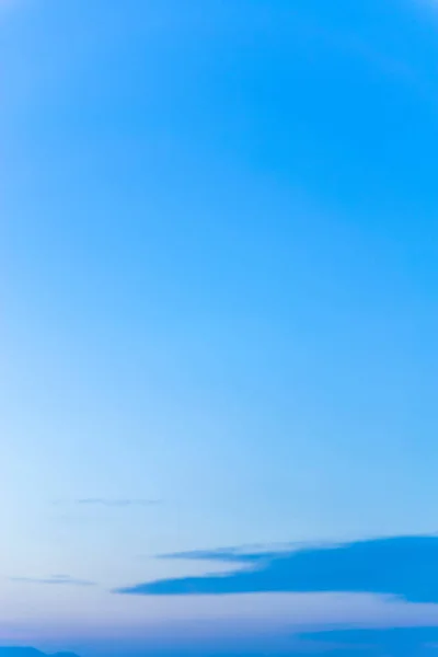 Las Nubes Forman Una Manera Que Cambia Forma Movimiento —  Fotos de Stock