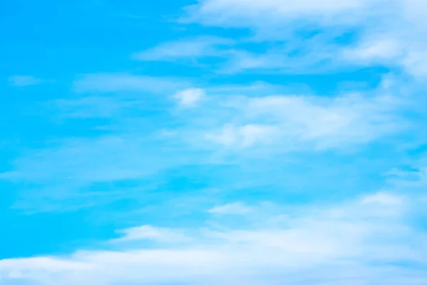  Doğal olarak güzel gökyüzü bir tatil.