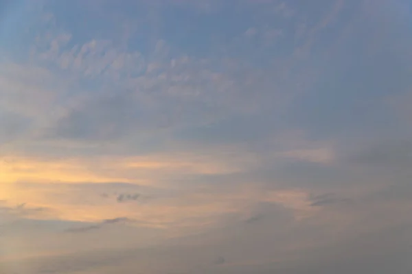 Heißes Wetter Verursacht Trauben Weißer Wolken — Stockfoto