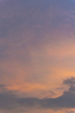 mavi ve gökyüzü bulut ile.