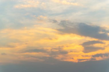 mavi ve gökyüzü bulut ile.