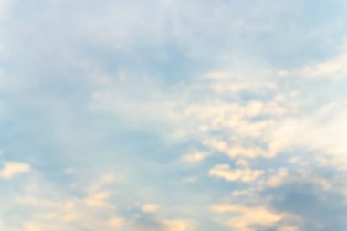 mavi ve gökyüzü bulut ile.