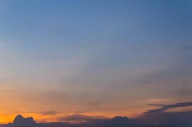 İş dünyası güneş yoluyla değiştirmek bayt ısırdı.