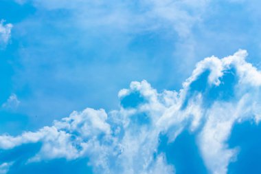  # Mavi gökyüzü ve dokular resim olarak güzel görünüyorsun.