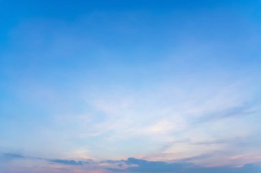 Zaman içinde değişim bulutların arasından arıyorsunuz.