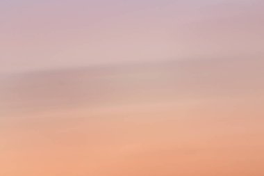 Renkli gökyüzü gördüğüm günü.