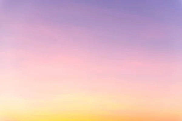 Obloha Plovoucí Obloze Slunečného Dne — Stock fotografie