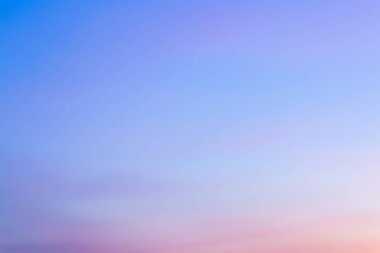 Gökyüzü görmek gün renkleri dolu ki, bu bir mucize..