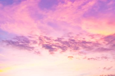 Zaman içinde değişim bulutların arasından arıyorsunuz.