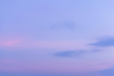 Gökyüzü görmek gün renkleri dolu ki, bu bir mucize..