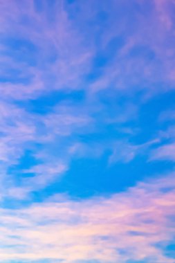 Sabah ve akşam güzel gökyüzü.